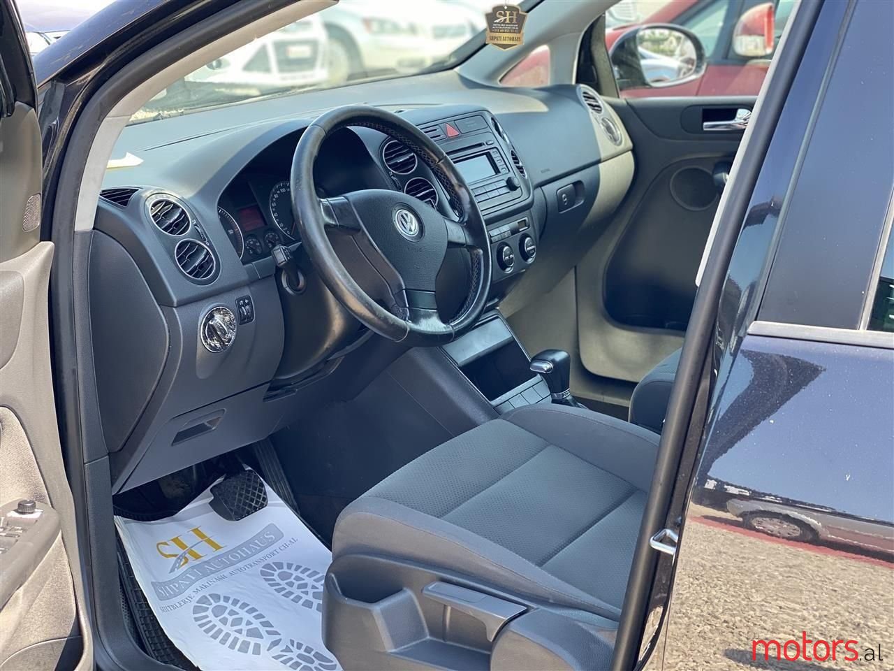 2005' Volkswagen Golf Plus photo #5