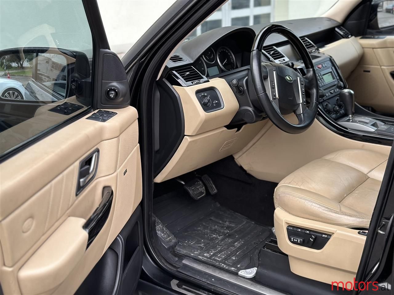 2008' Land Rover Range Rover Sport photo #6