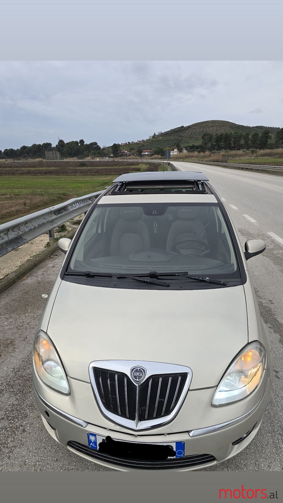 2010' Lancia Musa photo #5