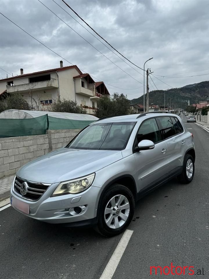 2008' Volkswagen Tiguan photo #4