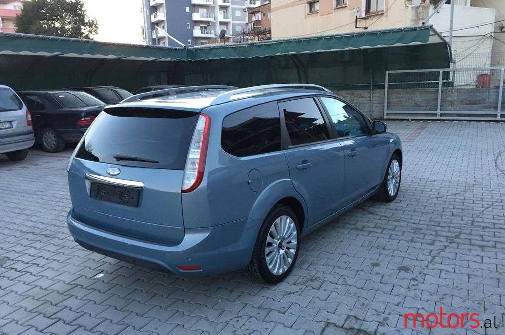 2009' Ford Focus photo #2