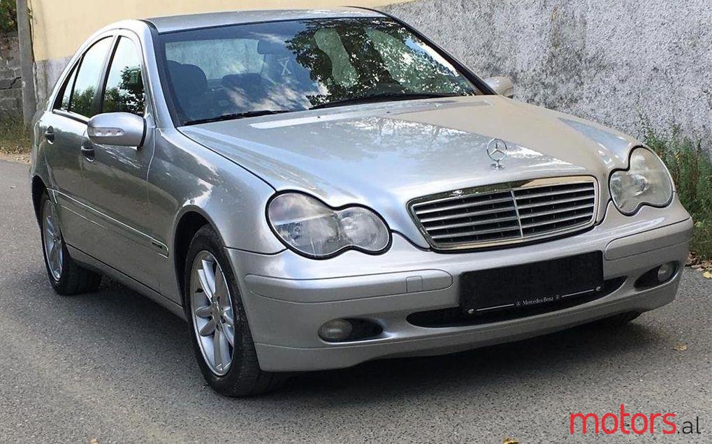 2003' Mercedes-Benz C 220 photo #5