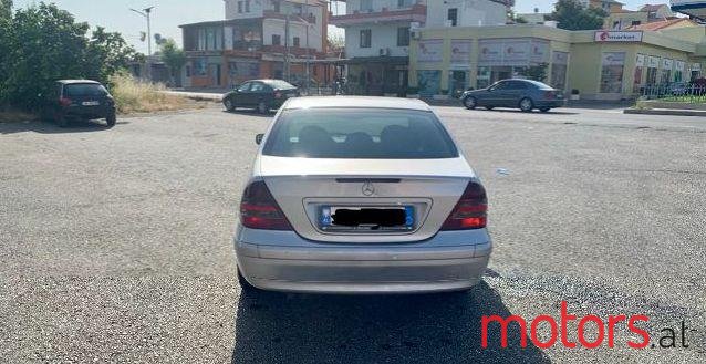 2001' Mercedes-Benz C-Class photo #1