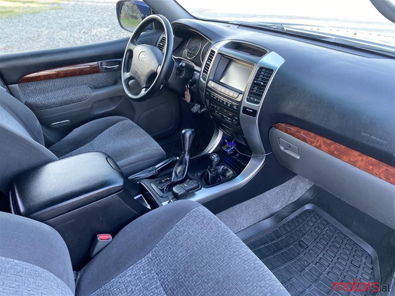 2007' Toyota Land Crusier photo #4