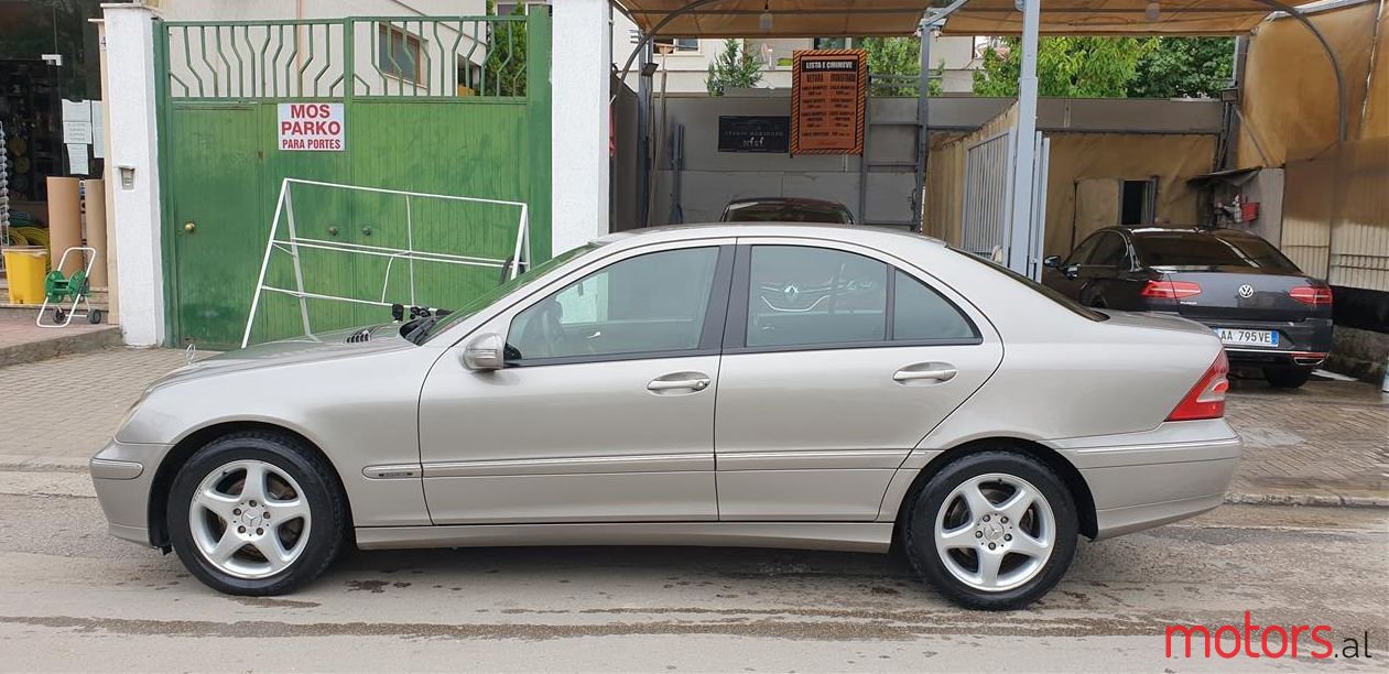 2005' Mercedes-Benz C 200 photo #1