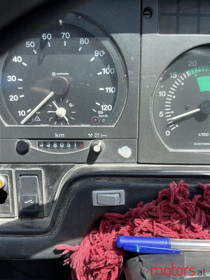 2000' Isuzu photo #5