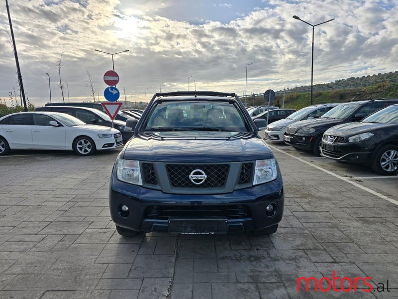 2013' Nissan Navara photo #3