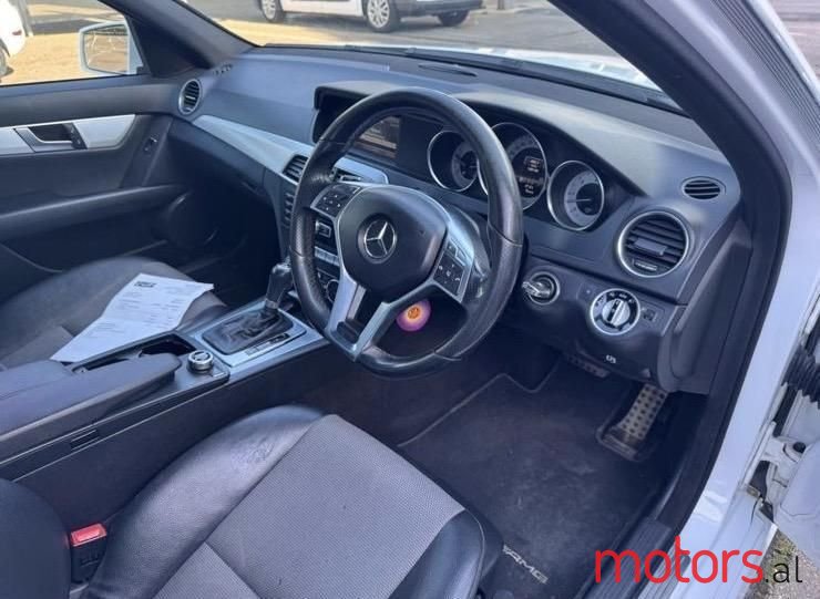 2012' Mercedes-Benz C 350 photo #5