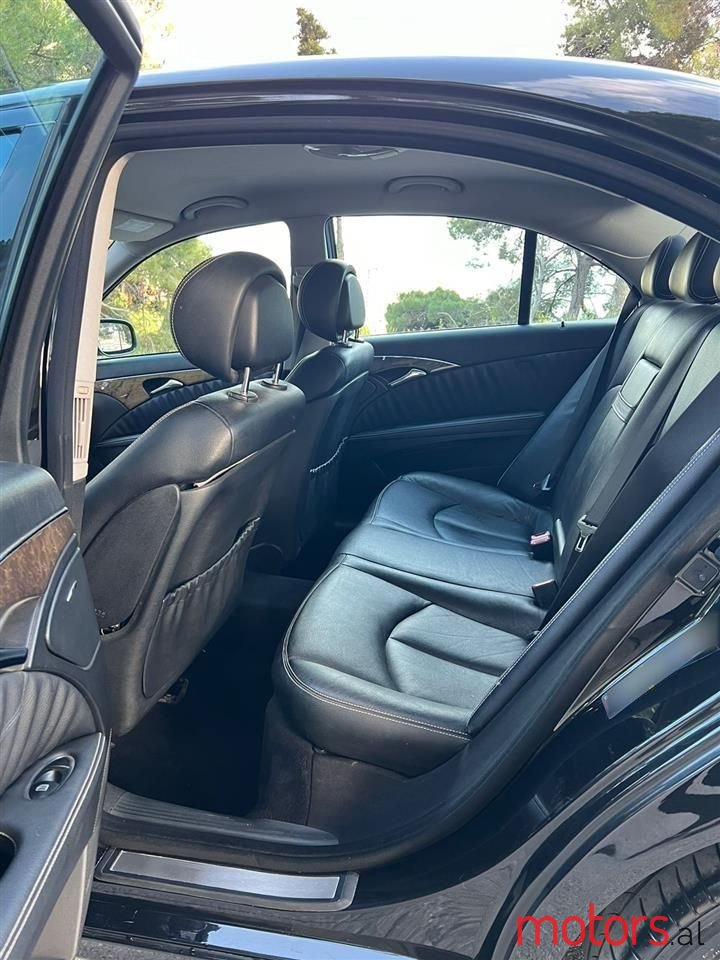 2007' Mercedes-Benz E 280 photo #3