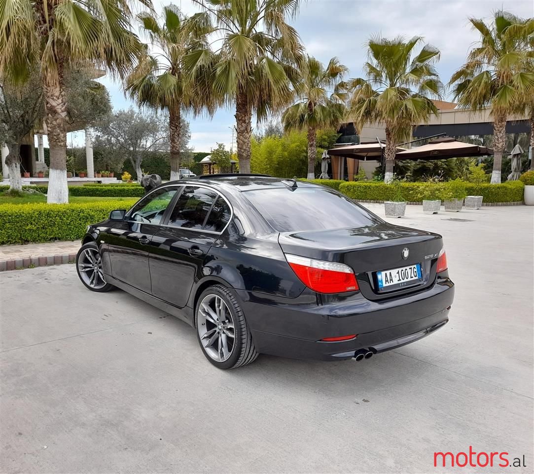 2009' BMW 530 photo #4