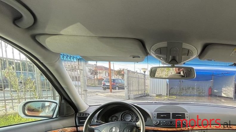 2006' Mercedes-Benz E 280 photo #4