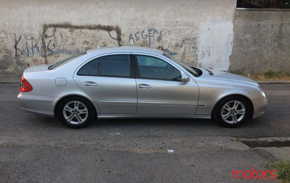 2006' Mercedes-Benz E 320 photo #1