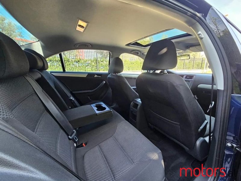 2014' Volkswagen Jetta photo #6