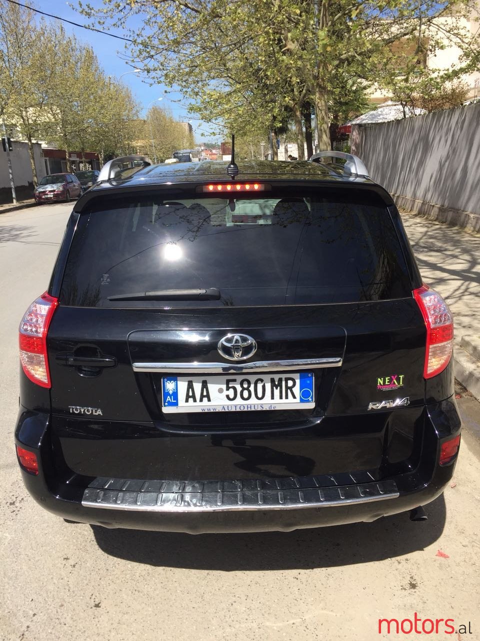 2012' Toyota RAV4 SUV photo #3