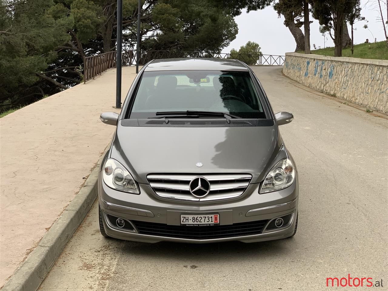 2005' Mercedes-Benz B 200 photo #1