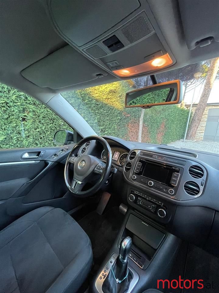2013' Volkswagen Tiguan photo #4
