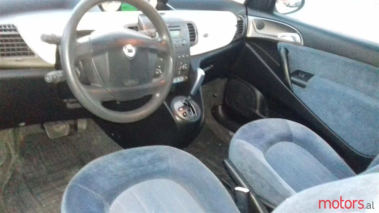 2007' Lancia Ypsilon photo #6