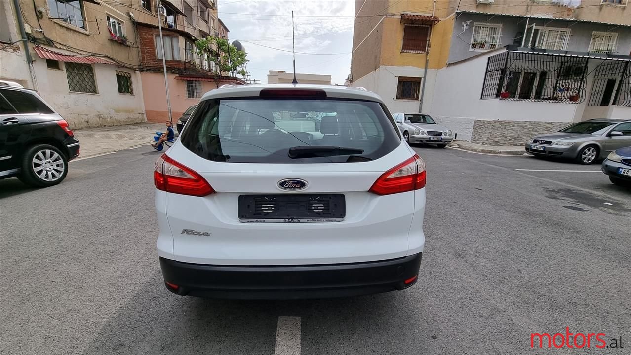 2012' Ford Focus photo #4