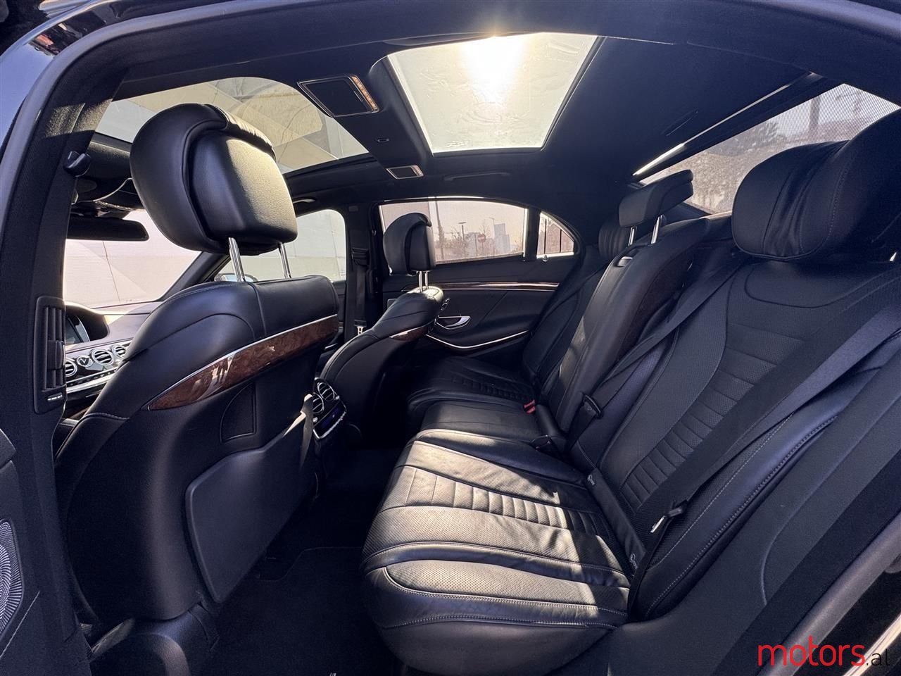 2015' Mercedes-Benz S 500 photo #5