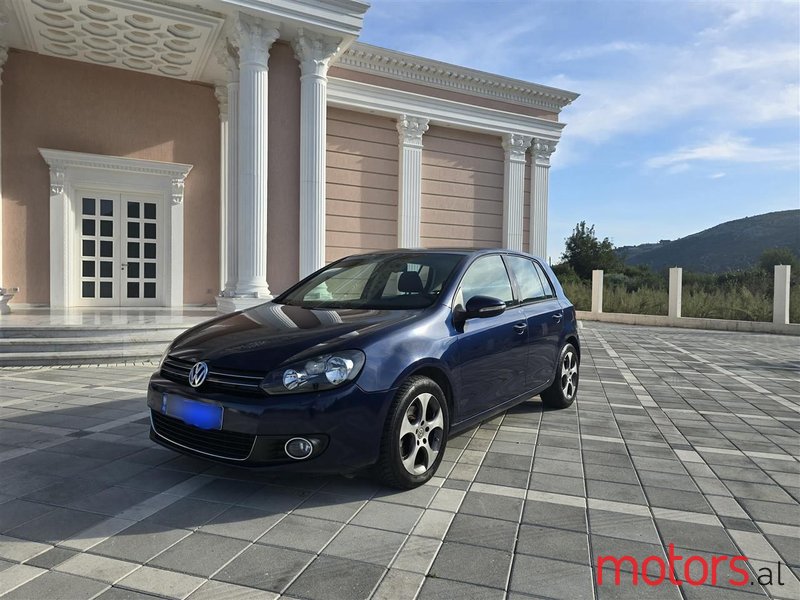 2010' Volkswagen Golf photo #1