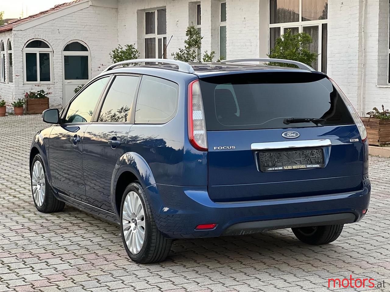 2008' Ford Focus photo #4