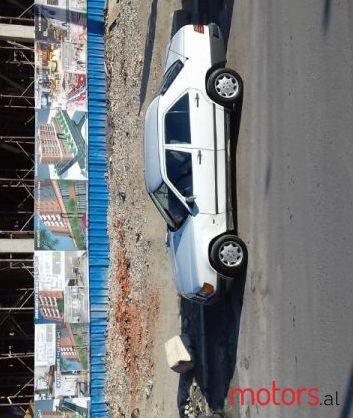 1989' Mercedes-Benz 200 photo #1