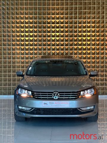 2014' Volkswagen Passat photo #1