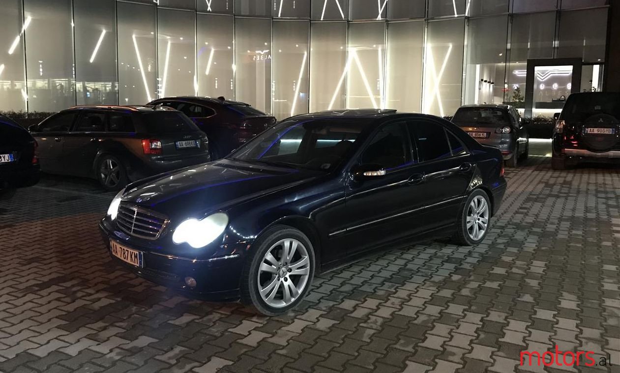 2002' Mercedes-Benz C 220 photo #1