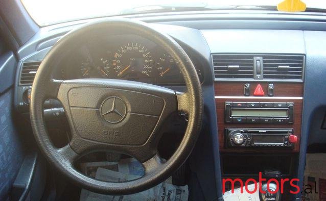 1998' Mercedes-Benz C-Class photo #3