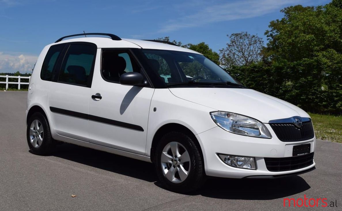 2012' Skoda Roomster photo #1