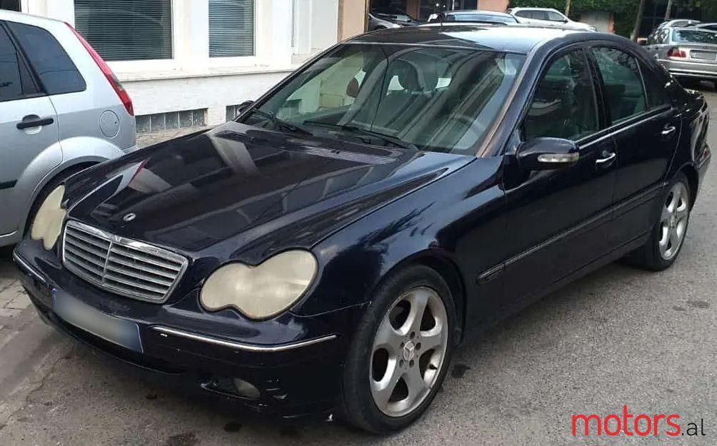 2004' Mercedes-Benz C 220 photo #1