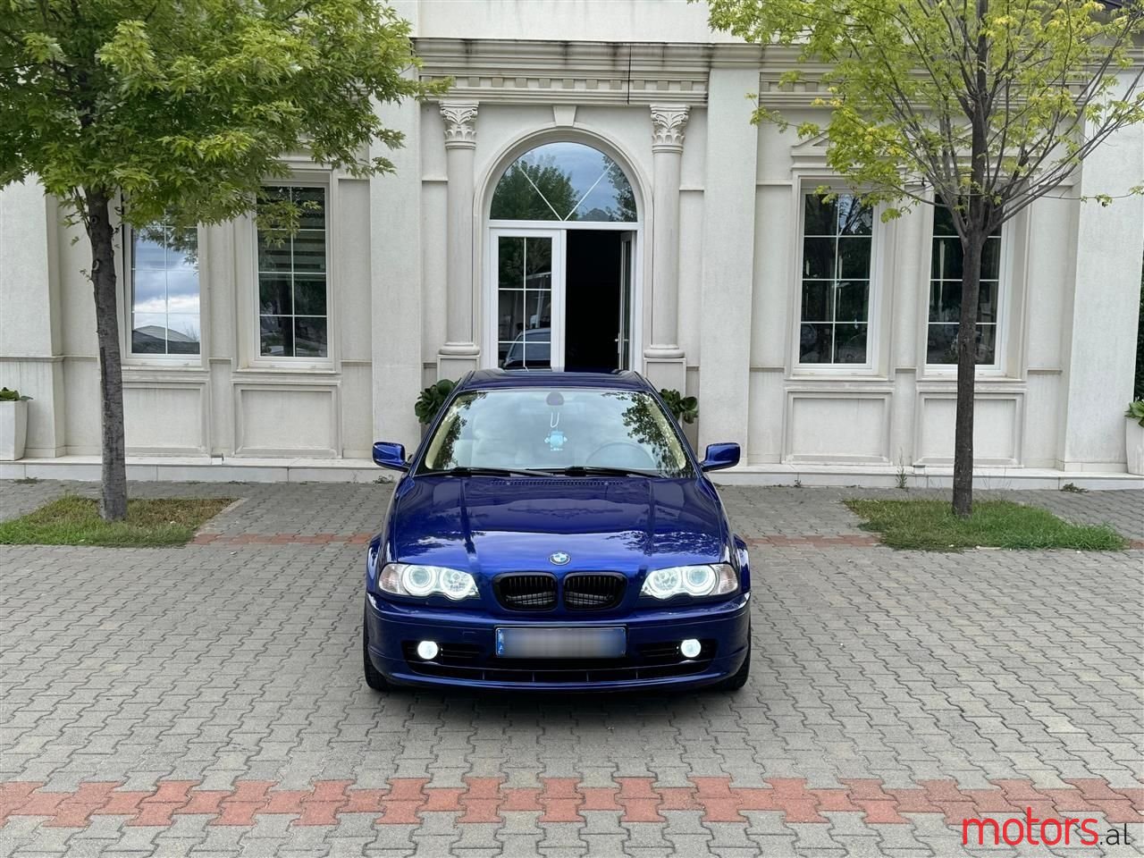 2001' BMW 318 photo #5