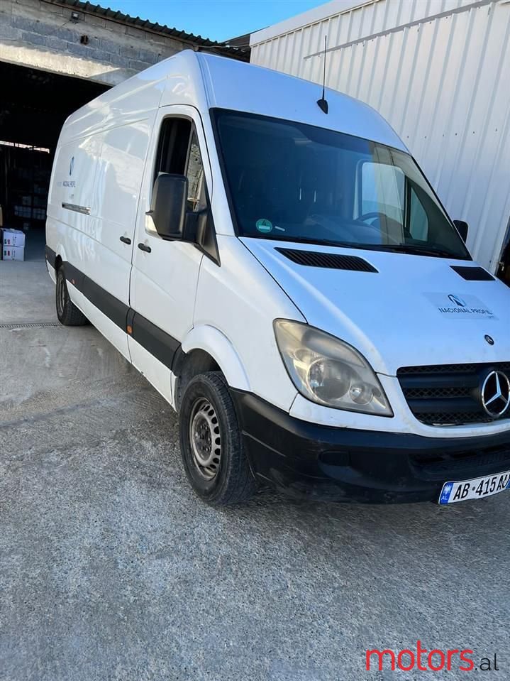 2009' Mercedes-Benz Sprinter photo #4