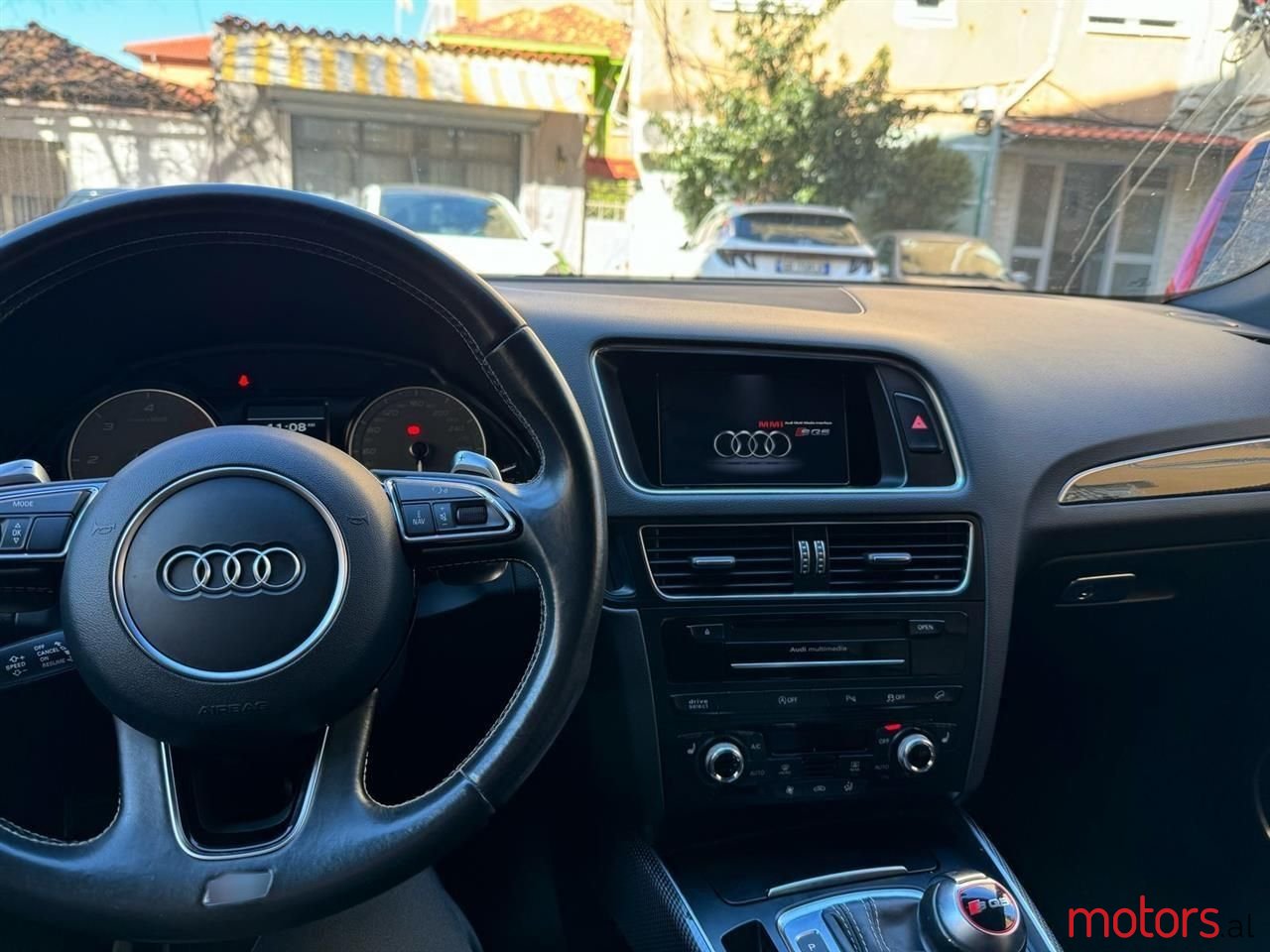 2014' Audi SQ5 photo #2