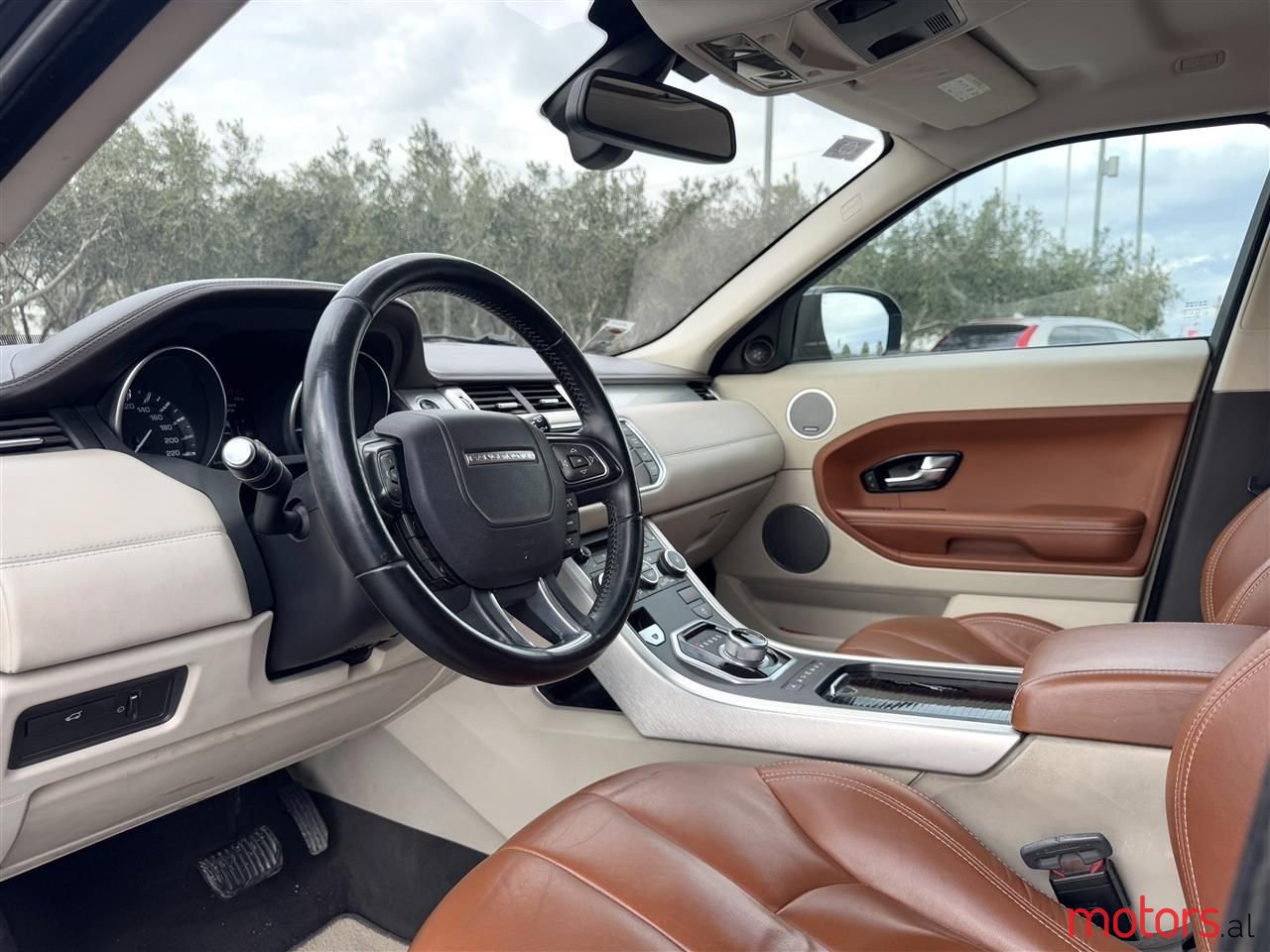 2012' Land Rover Range Rover Evoque photo #2