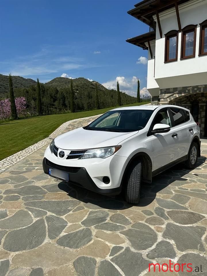 2013' Toyota RAV4 photo #4