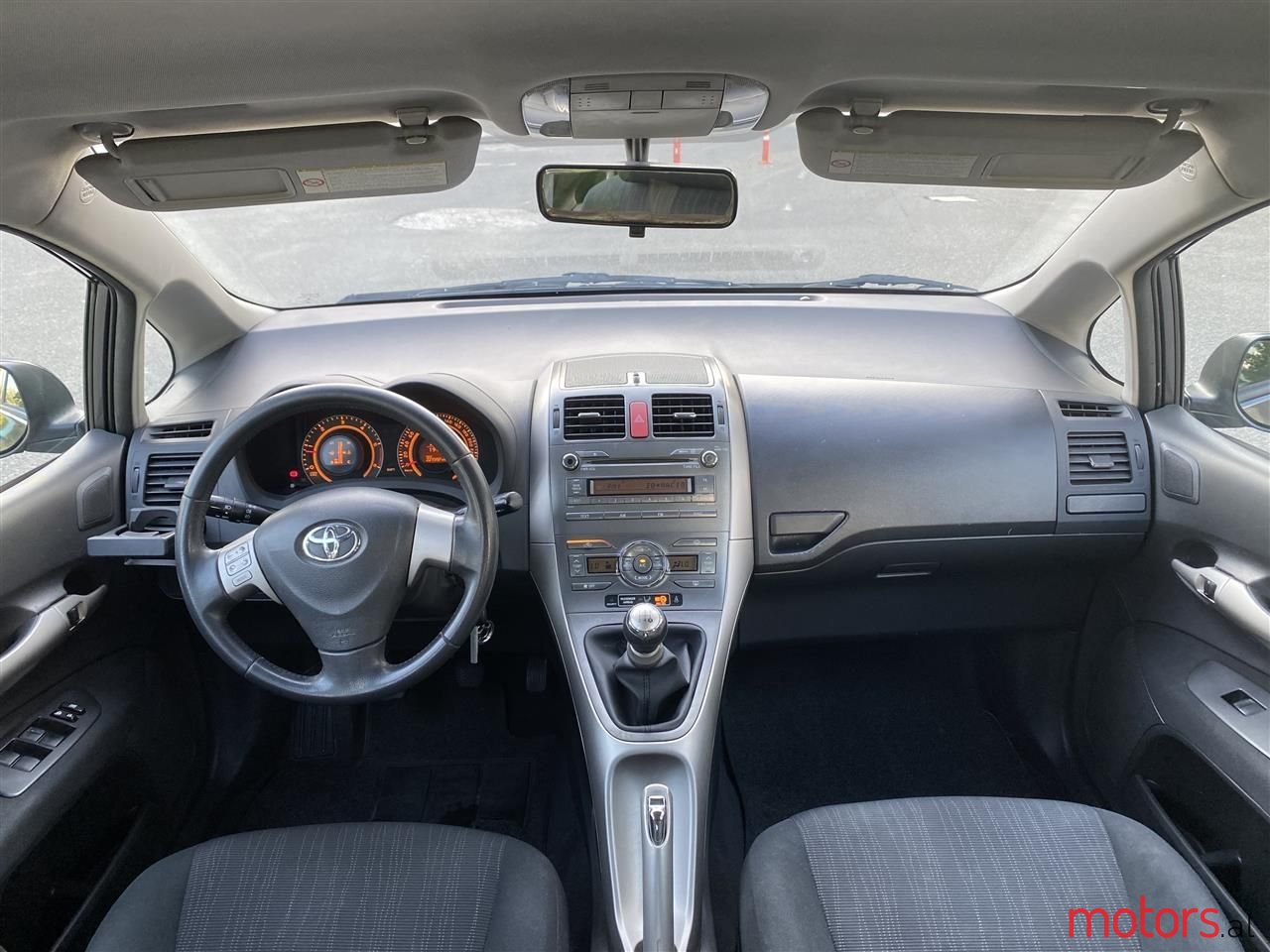 2008' Toyota Auris photo #6