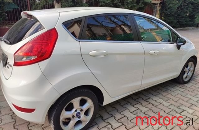 2010' Ford Fiesta photo #5