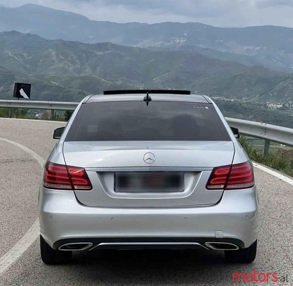 2014' Mercedes-Benz E 220 photo #5