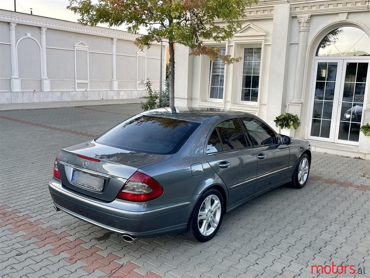 2008' Mercedes-Benz E 320 photo #6