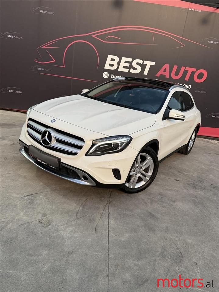 2015' Mercedes-Benz GLA 200 photo #5