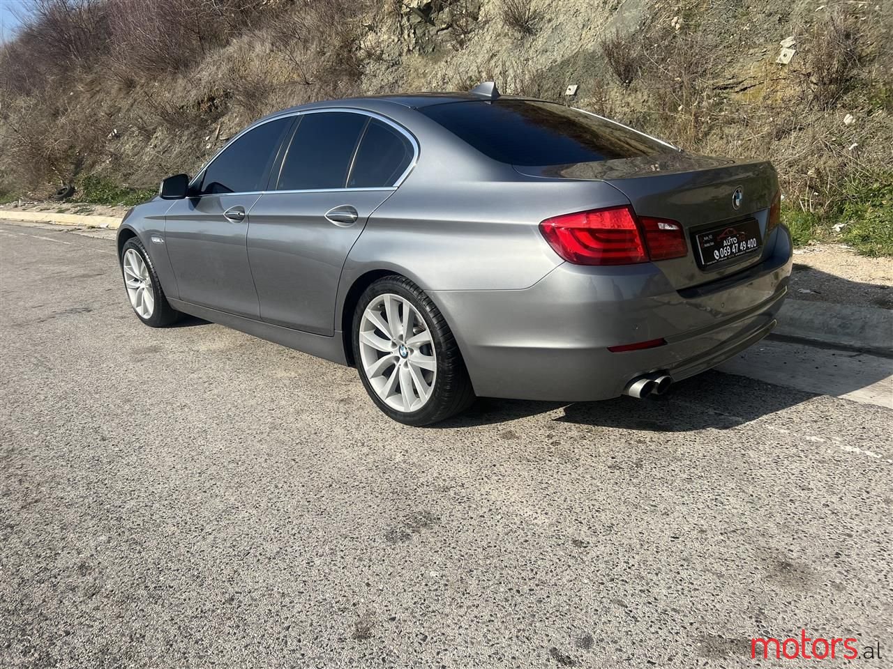 2012' BMW 520 photo #3