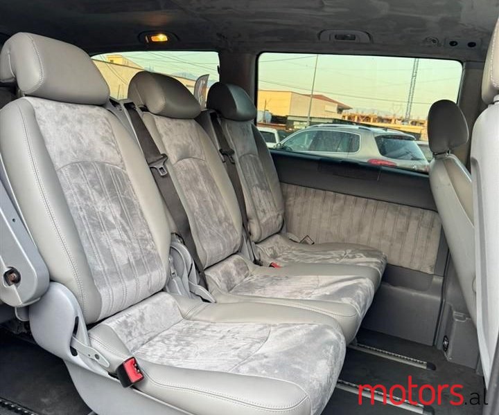 2010' Mercedes-Benz Viano photo #6