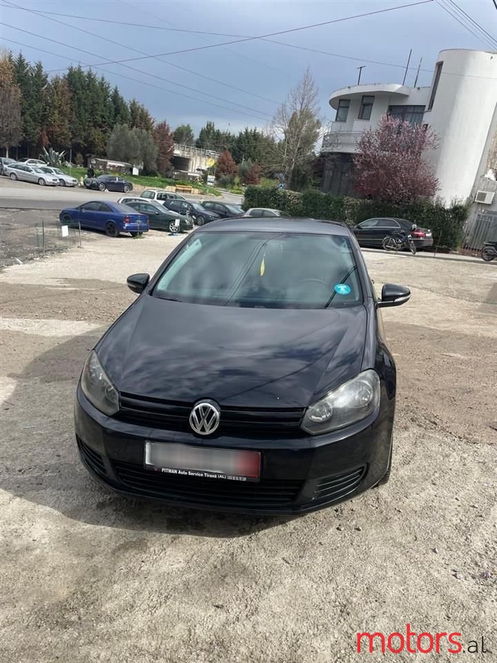 2011' Volkswagen Golf photo #6