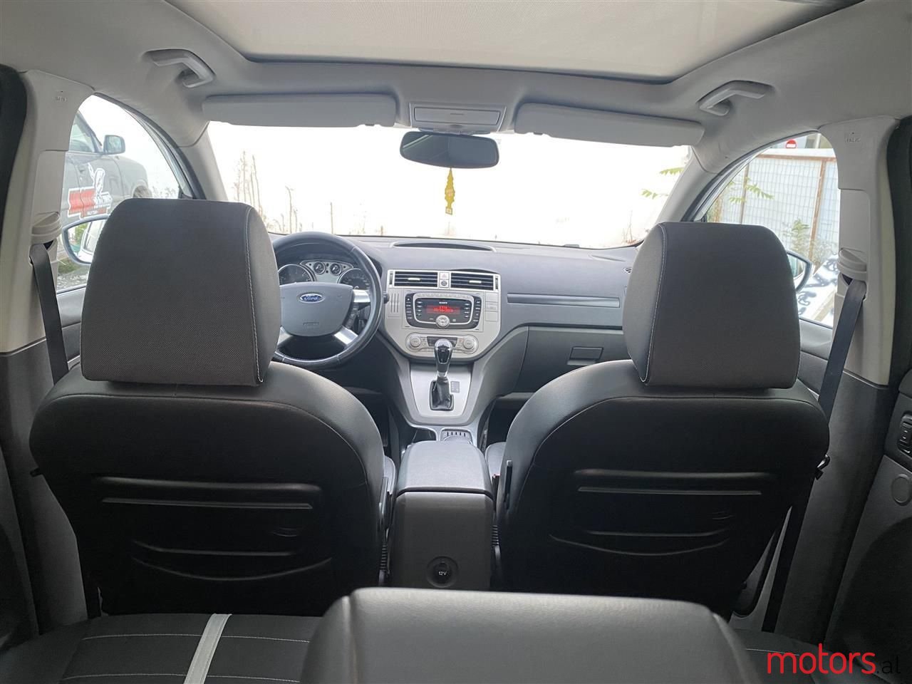 2010' Ford Kuga photo #5