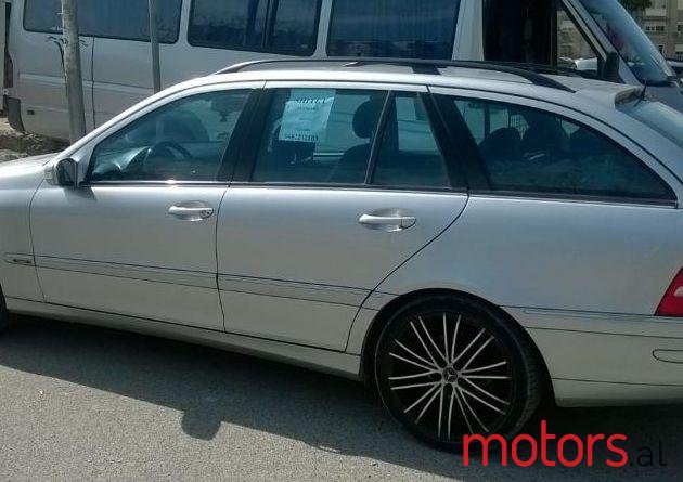 2004' Mercedes-Benz C-Class photo #1