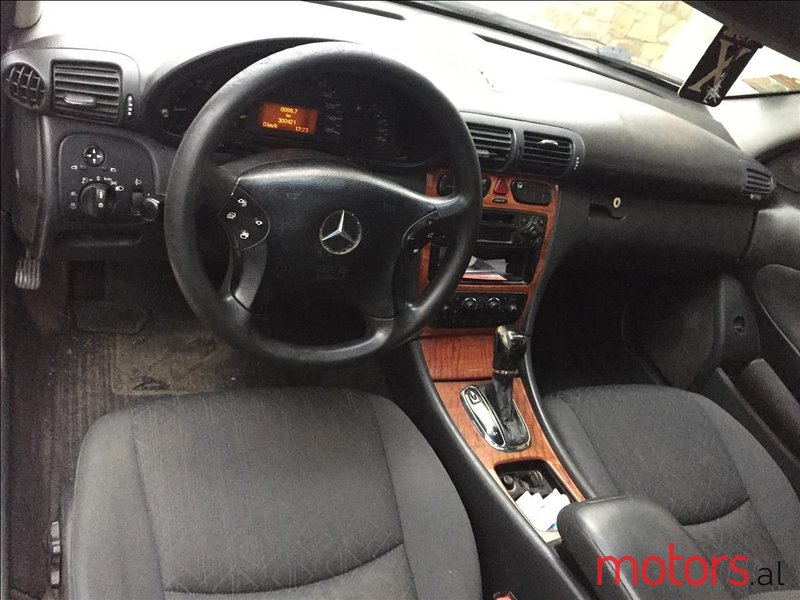 2001' Mercedes-Benz C 220 photo #2