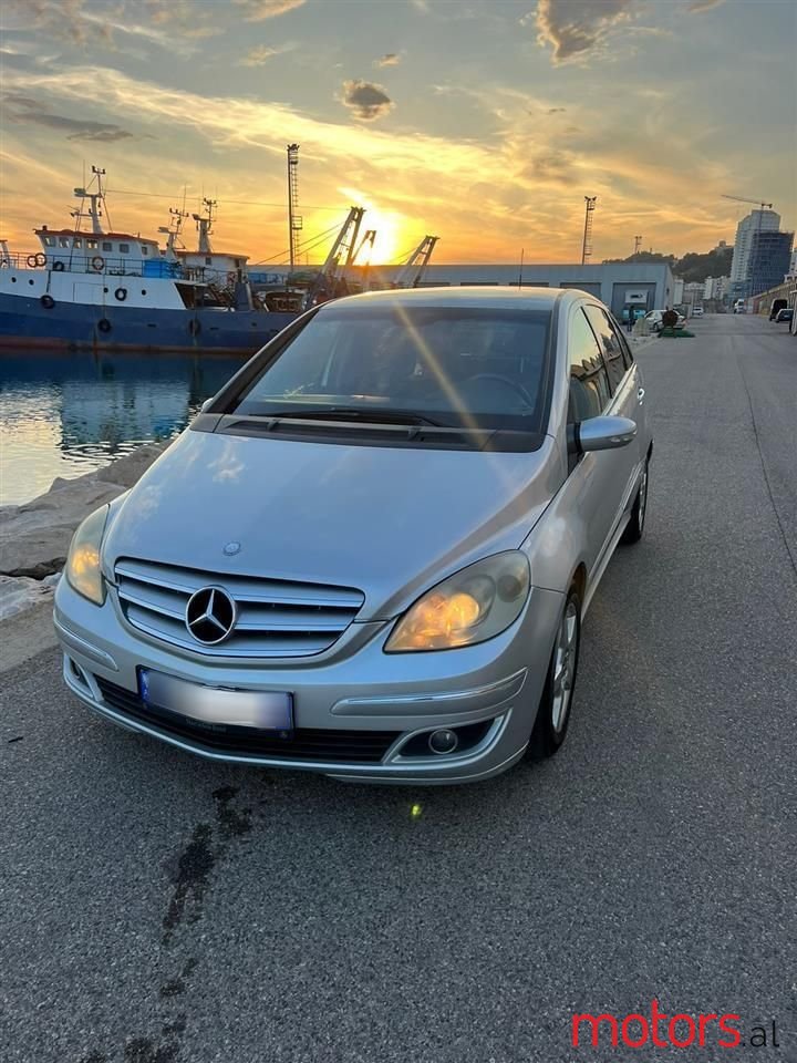 2006' Mercedes-Benz B 180 photo #2