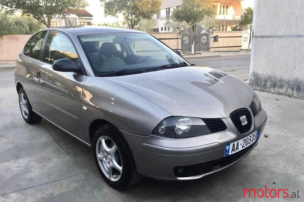 2003' SEAT Ibiza photo #1