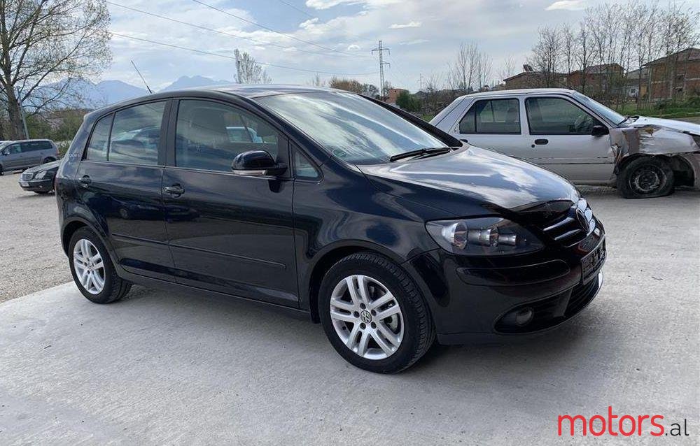 2007' Volkswagen Golf Plus photo #1